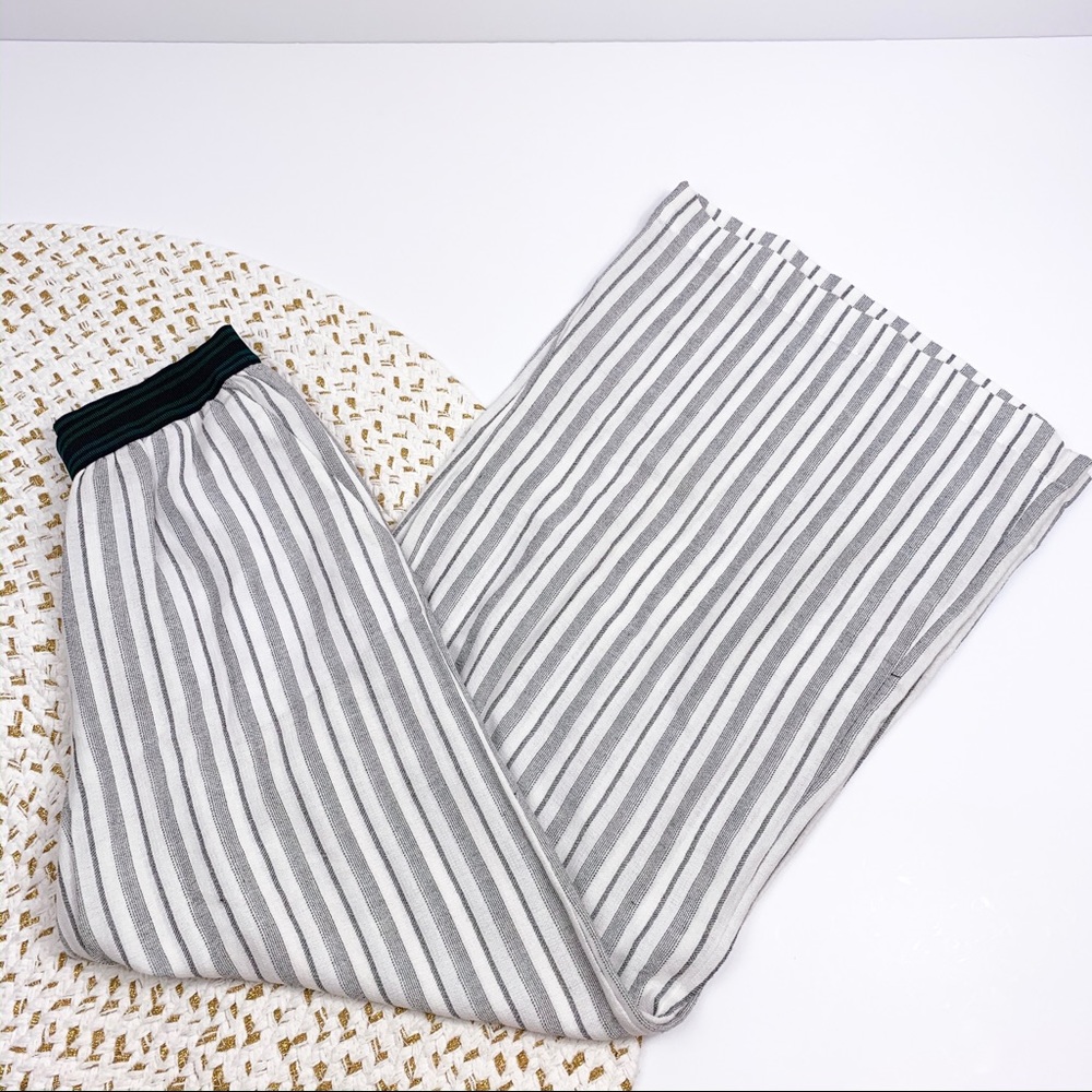 Free People Wide Leg Pull On Pant in Black & White - Picture 2 of 7